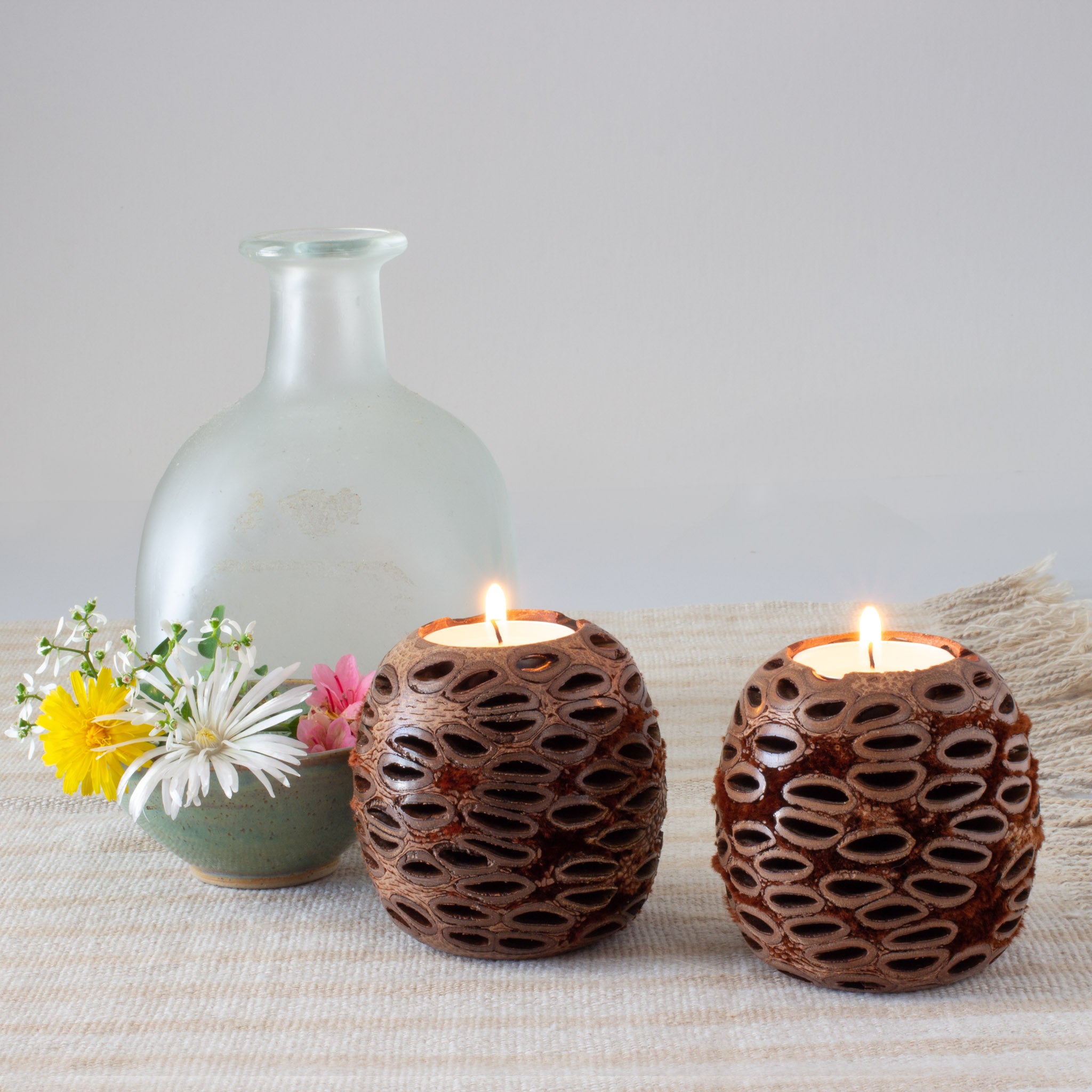 Decorative tea light candle holders top